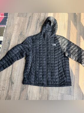 Men’s North Face jacket